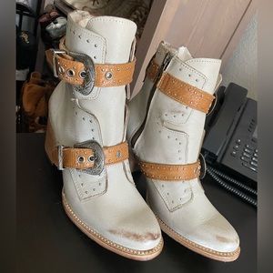 **SOLD** Freebird Selina